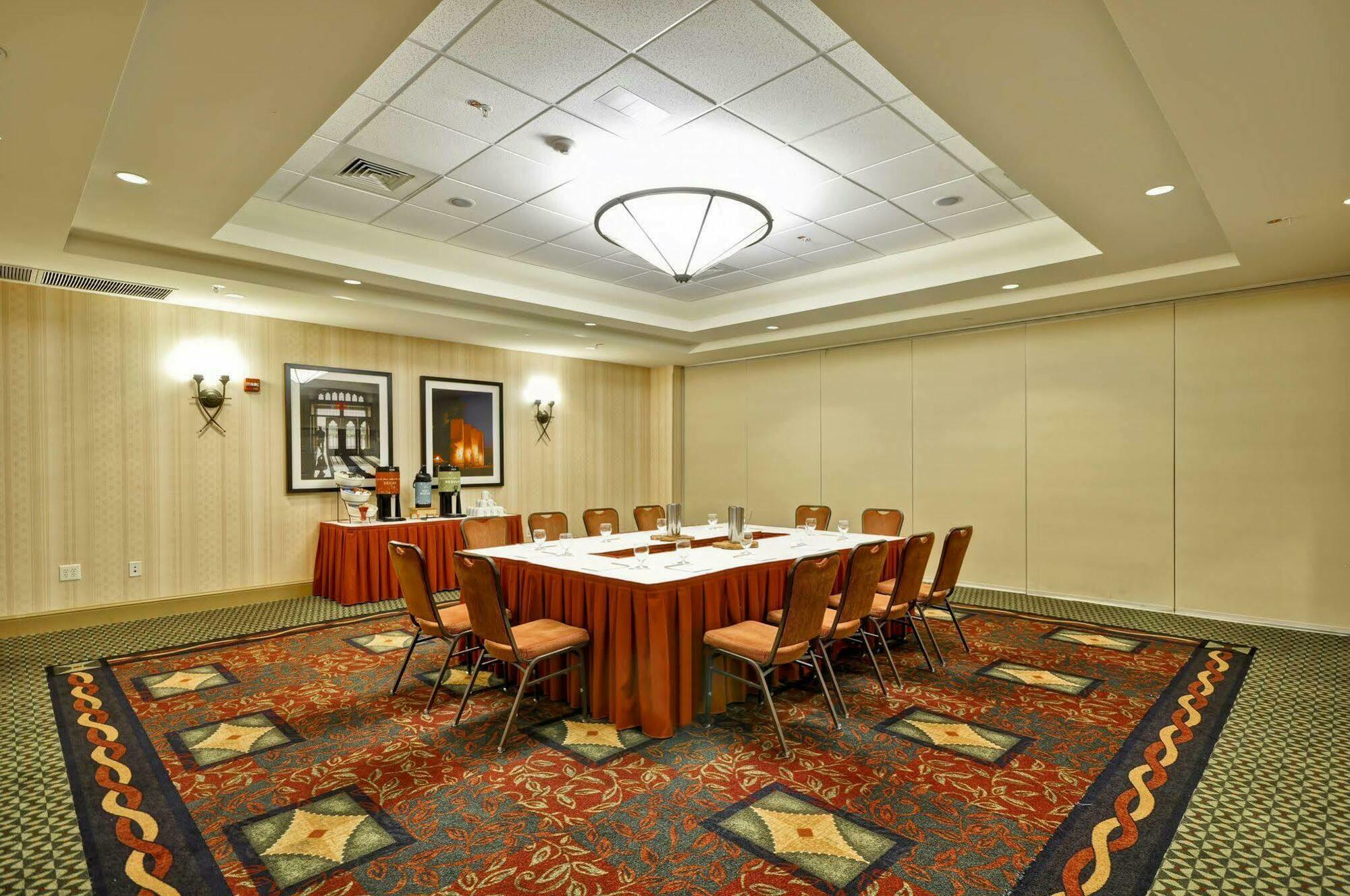 Hilton Garden Inn Blacksburg University Екстериор снимка