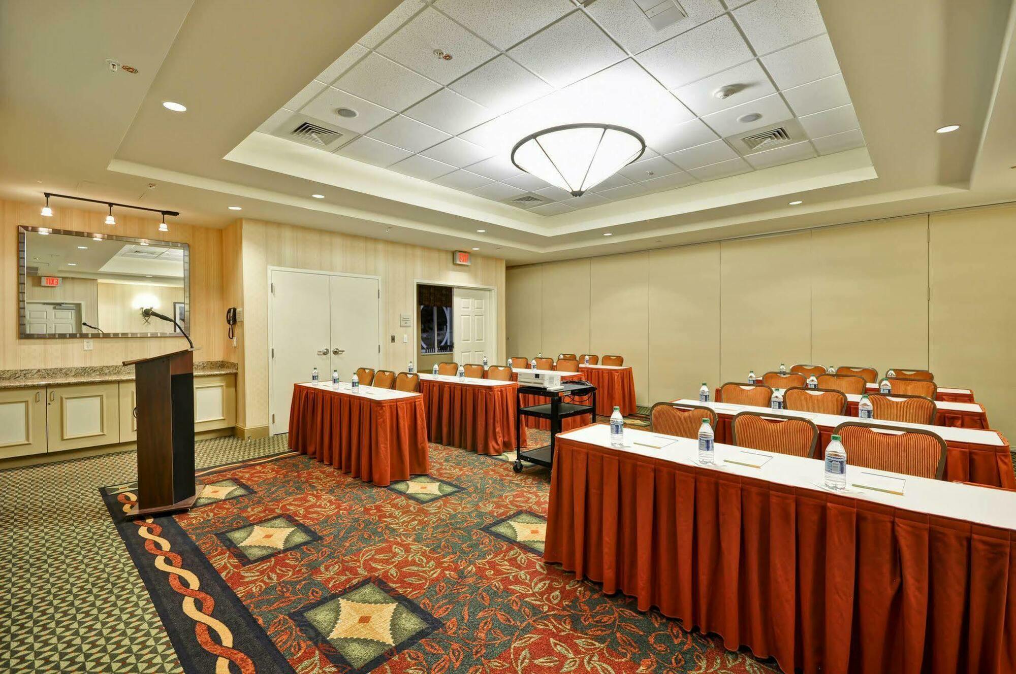 Hilton Garden Inn Blacksburg University Екстериор снимка